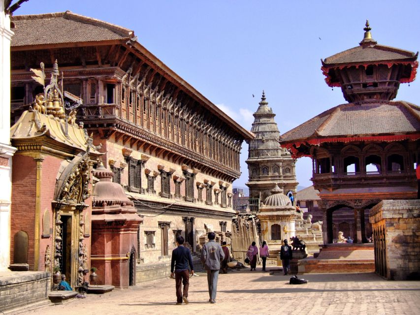 10 Days Nepal Adventure Tour from Kathmandu - Trishuli River Rafting and Tharu Culture on the Way to Chitwan