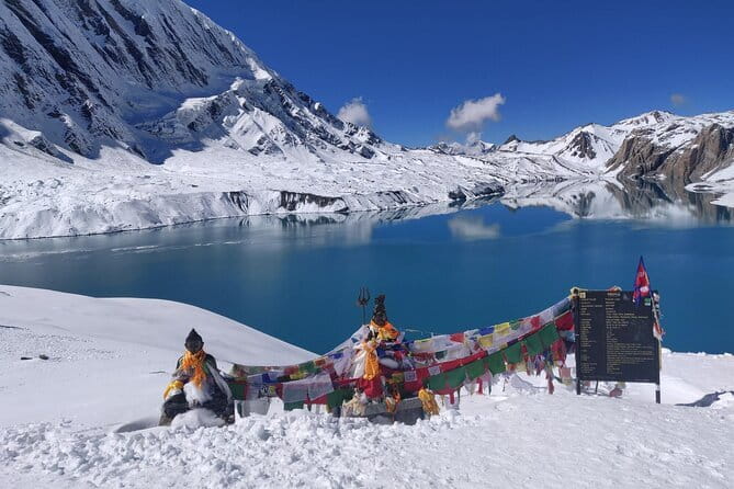 12 Days Annapurna Circuit Trek from Kathmandu - The road to Chame and your first walking days from Upper Pisang