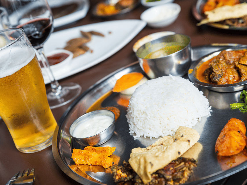 Authentic Nepali Evening: Traditional Food and Cultural Show - The Main Course Feast: Dal Bhat And Momo