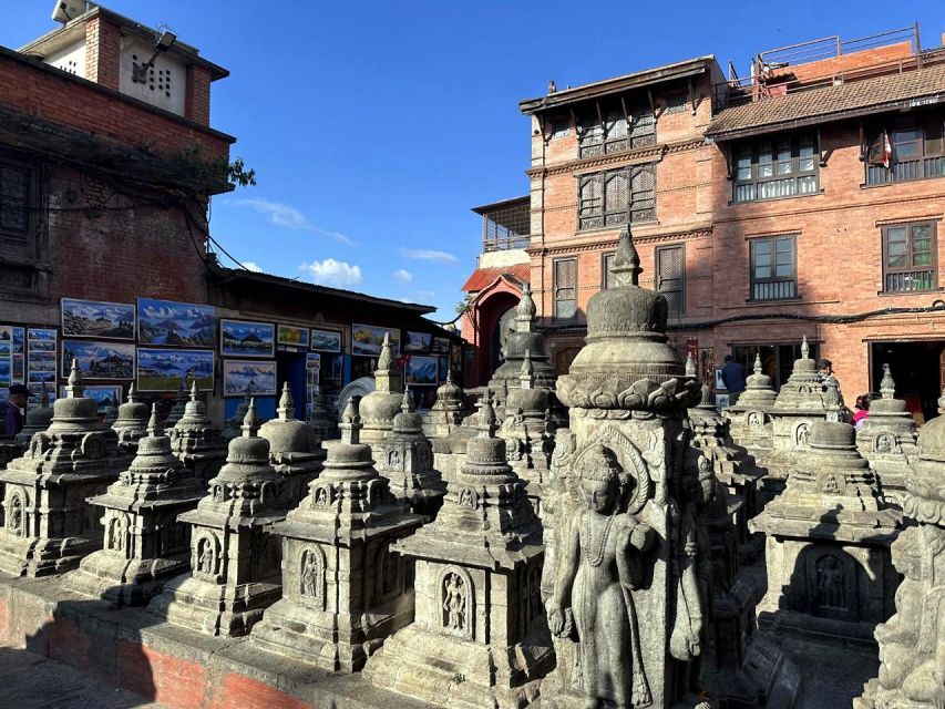Best of Kathmandu : Private Guide, Car & Personalized Tour - Food breaks: street food and Newari meals without the tourist trap feeling
