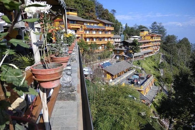 Bhaktapur - Nagarkot Day tour - Nagarkot View Tower: how to aim for sunrise or sunset without stress