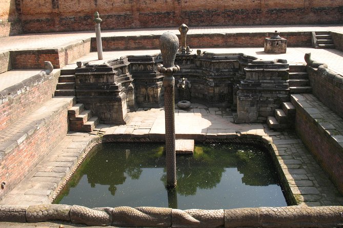 Bhaktapur Old City and Durbar Square Half-Day Tour - Stop-by-stop: Bhaktapur Old City highlights, from Taumadhi Square to the 55-Window Palace