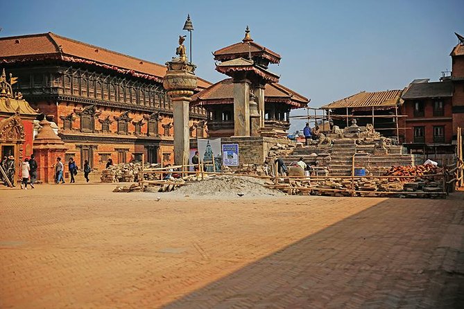 Bhaktapur Sightseeing - Dattatreya Temple: a three-story pagoda tied to Yaksha Malla