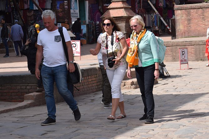 City tour of Bhaktapur and Patan Durbar Square - Patan Durbar Square: royal courtyards and the museum that gives meaning