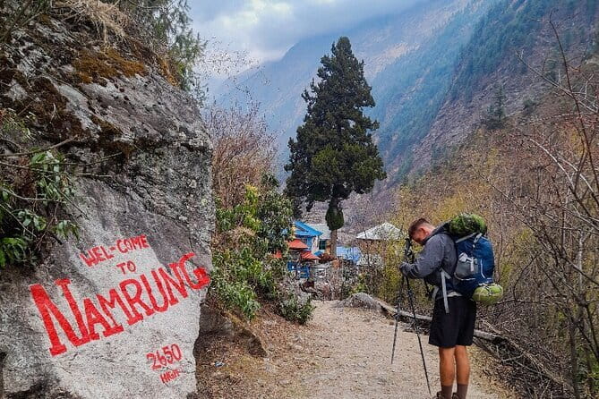 Dancing in the Manaslu Circuit Trek - Shyala to Samagaun: Pungeyn Gumpa and the slow climb into Manaslu country