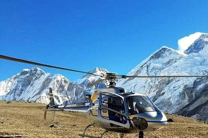 Everest Base Camp helicopter tour with landing - Safety and comfort: the small included systems that matter