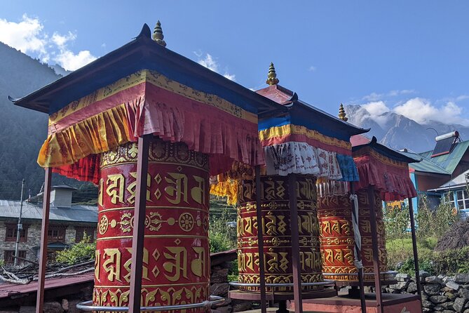 Everest Base Camp Trek 15 days | Local Guide | Flexible Itinerary - Kala Patthar (5545 m): the early hike for the view you will remember