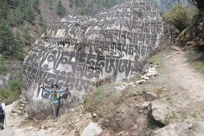 Everest Base Camp Trek from Kathmandu 12 Days - Day 7: Dingboche to Lobuche, boulder country and a tougher route