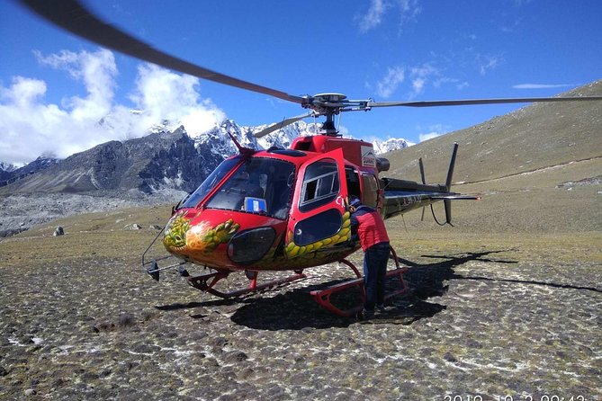 Everest Base Camp Trekking 16 Days - Who runs the show on this trek, and why guides matter