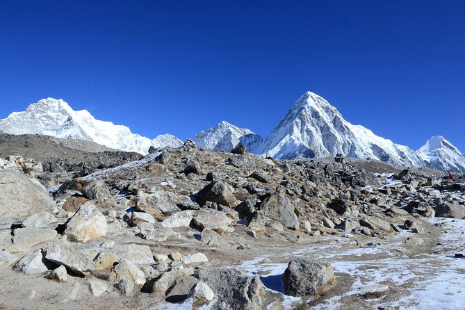 Everest Base Camp With Chola Pass via Gokyo Lakes - Dzongla to Lobuche, short walking, big mountain focus
