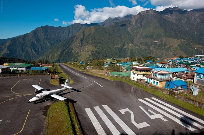 Everest Experience with Overnight Stay at Hotel Everest View - Hotel Everest View (HEV): Outdoor Breakfast in the Middle of the Mountains