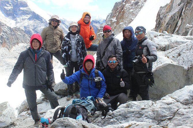 Everest Gokyo Valley Trek - 12 days - Day 1: Lukla to Phakding along the Dudh Koshi