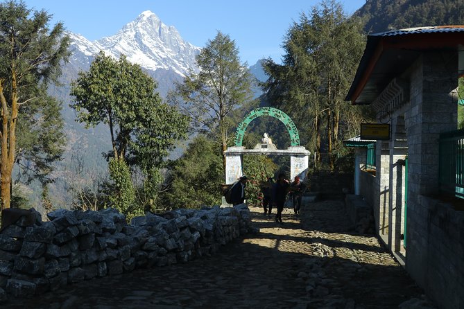 Everest Short Trek - 5 Days - A 5-day Everest shortcut that still gives you real altitude rhythm