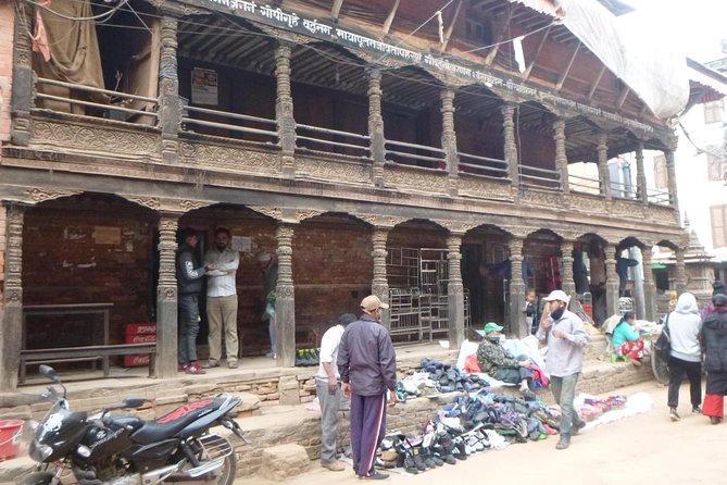 Explore Kathmandu with Local Guide - Stop 2: Kathmandu Durbar Square Quick Royal-Palace Snapshot