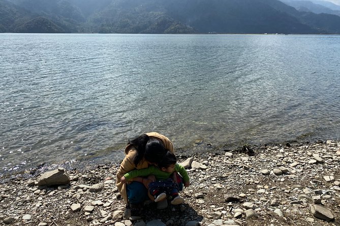 Explore Pokhara City in Sharing Bus - Begnas Lake for 1 Hour: A Breather That Balances the Caves