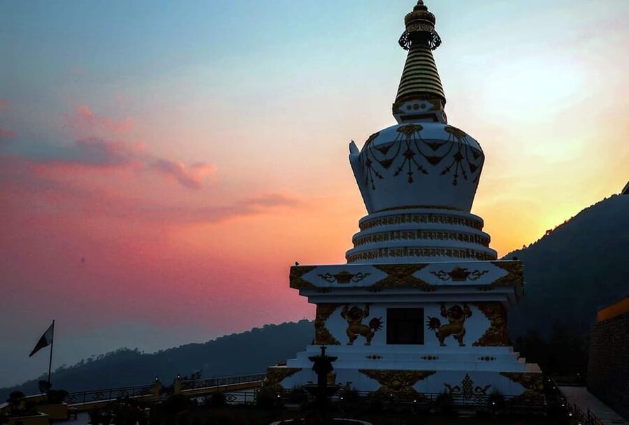 From Kathmandu: 2 Stupas and Kopan Monastery Spiritual Tour - Boudhanath Stupa: UNESCO scale and Tibetan culture in full motion