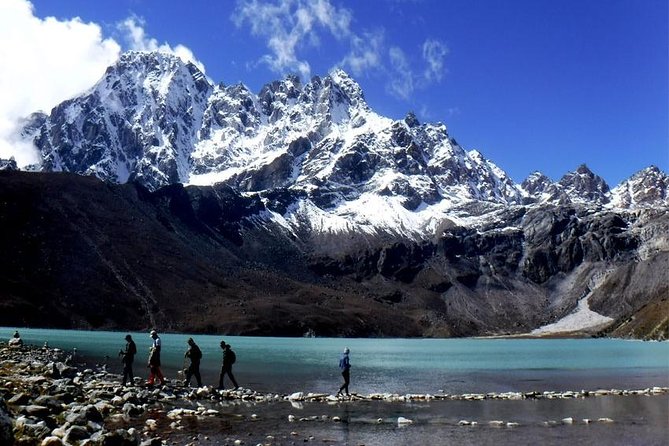 Gokyo Lakes, Gokyo Ri Trekking Package - 10 Days - Lukla to Namche: the first taste of the Everest region