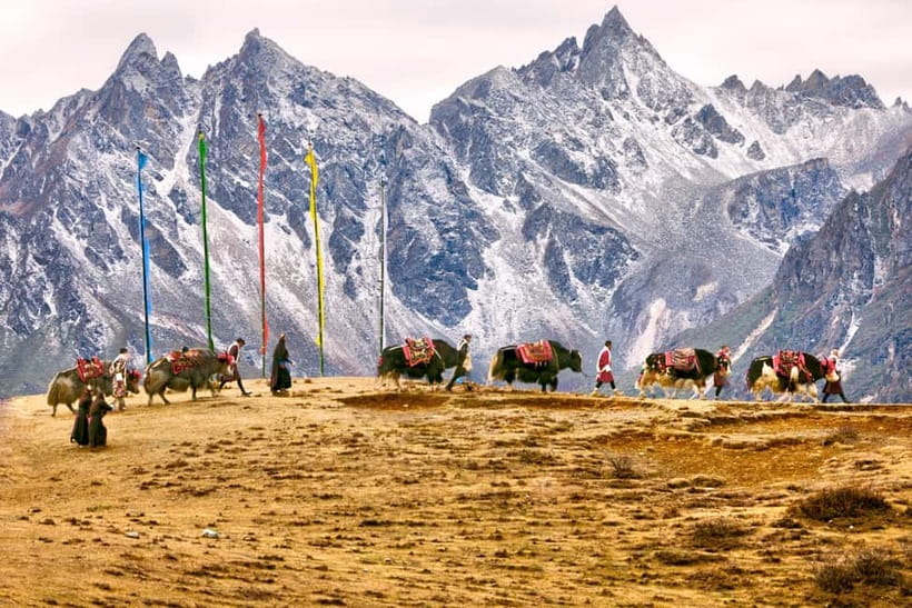 Guaranteed Helicopter Landing Everest Base Camp Kalapathar - Price and value: what $20 likely means, and what the helicopter fee really costs
