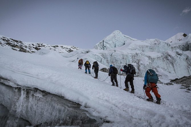 Island Peak Adventure - From Dingboche to Chukhung: Island Peak Prep Begins