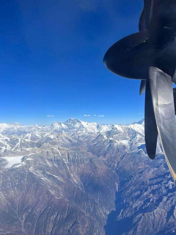 Kathmandu: 1-Hour Mount Everest Flight with Private Transfer - Window Seats and the Best Photo Strategy