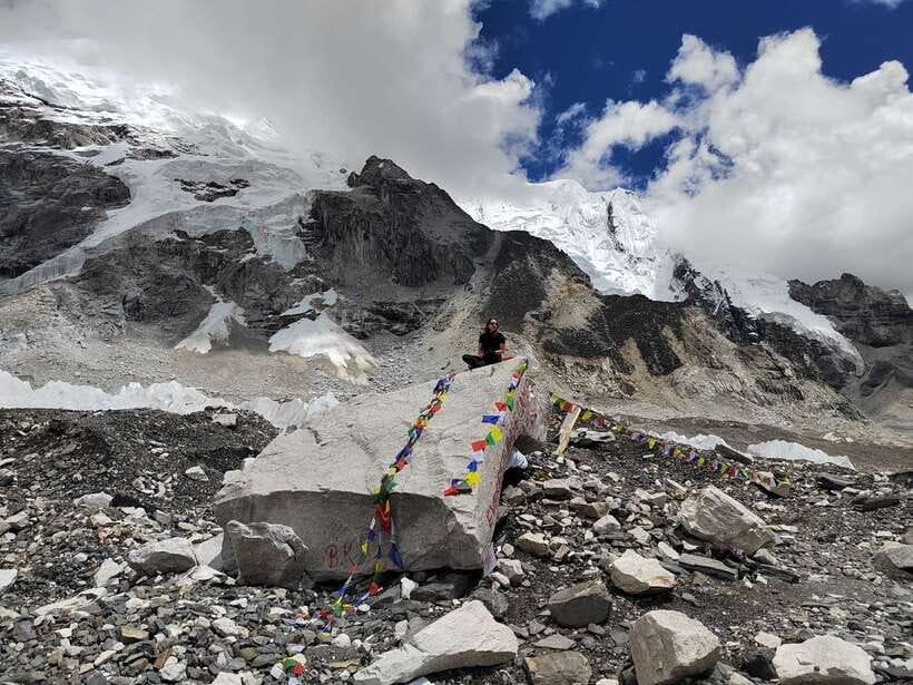 Kathmandu: 1-Hour Scenic Flight Over Mount Everest - Onboard guidance and the window-seat experience that people rate highly