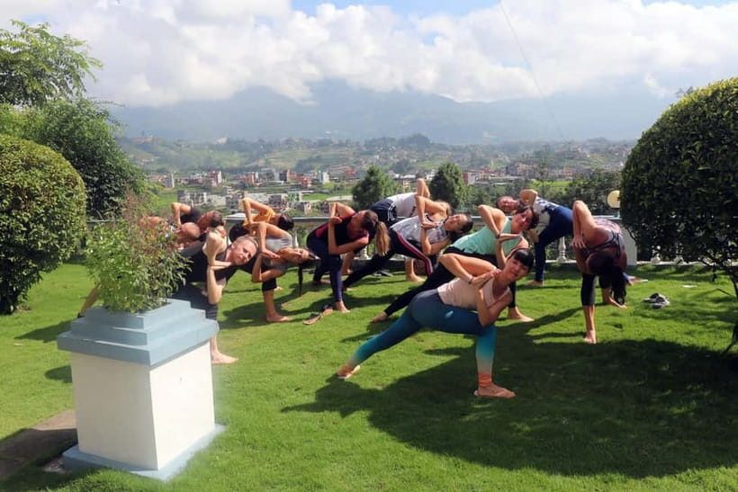 Kathmandu: 1, or 3-Day Yoga, Meditation & Reiki Retreat - Meditation and chanting: how the schedule supports calm