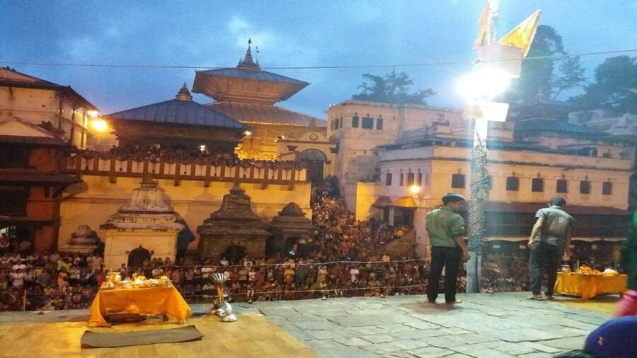Kathmandu: 3 hours night Pashupatinath Aarti Tour - Pashupatinath at Night: Why This Specific Timing Works