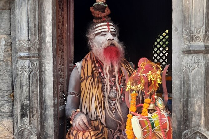 Kathmandu 7 UNESCO World Heritage Sites - 2 Days Private Tour - Day 1: the big spiritual and royal anchors of Kathmandu valley