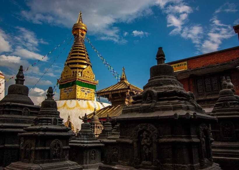 Kathmandu: Chandragiri Cable Car and Monkey Temple tour - Should you book the Kathmandu Chandragiri cable car and Monkey Temple tour?