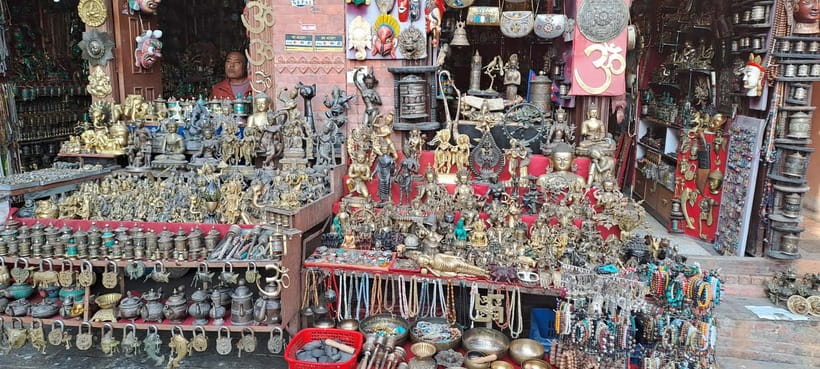 Kathmandu: Chandragiri cable car & Swayambhunath Tour - Chandragiri Hills: Bhaleshwor Mahadev Temple and panorama time