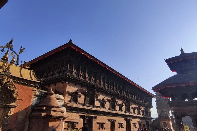 Kathmandu: Chandragiri Hills & Swayambhunath Tour- 5 Hours - Who this Chandragiri and Swayambhunath tour suits best
