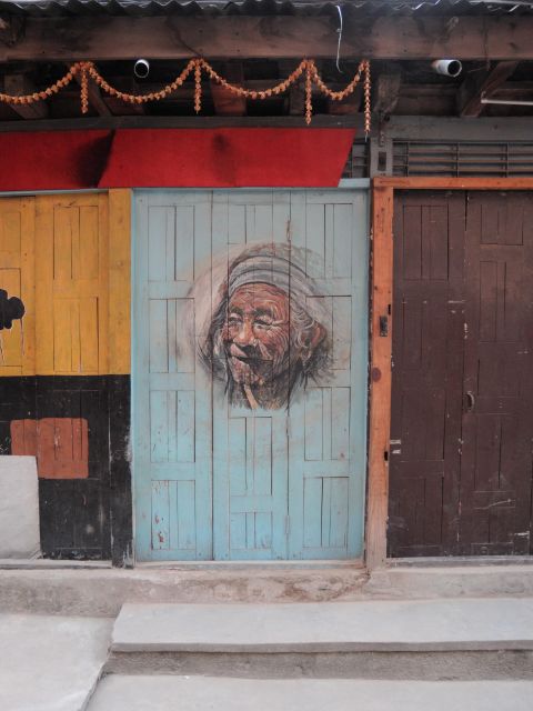 Kathmandu City Sightseeing Bus tour (5 Sights) - Stop 3: Boudhanath Stupa, Tibetan culture and prayer wheels