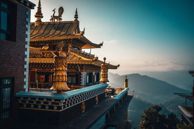 Kathmandu: Dhulikhel to NamoBuddha Day Hike with Lunch - The thousand steps: Kali Temple, Kavre Bhanjyang, and working farms