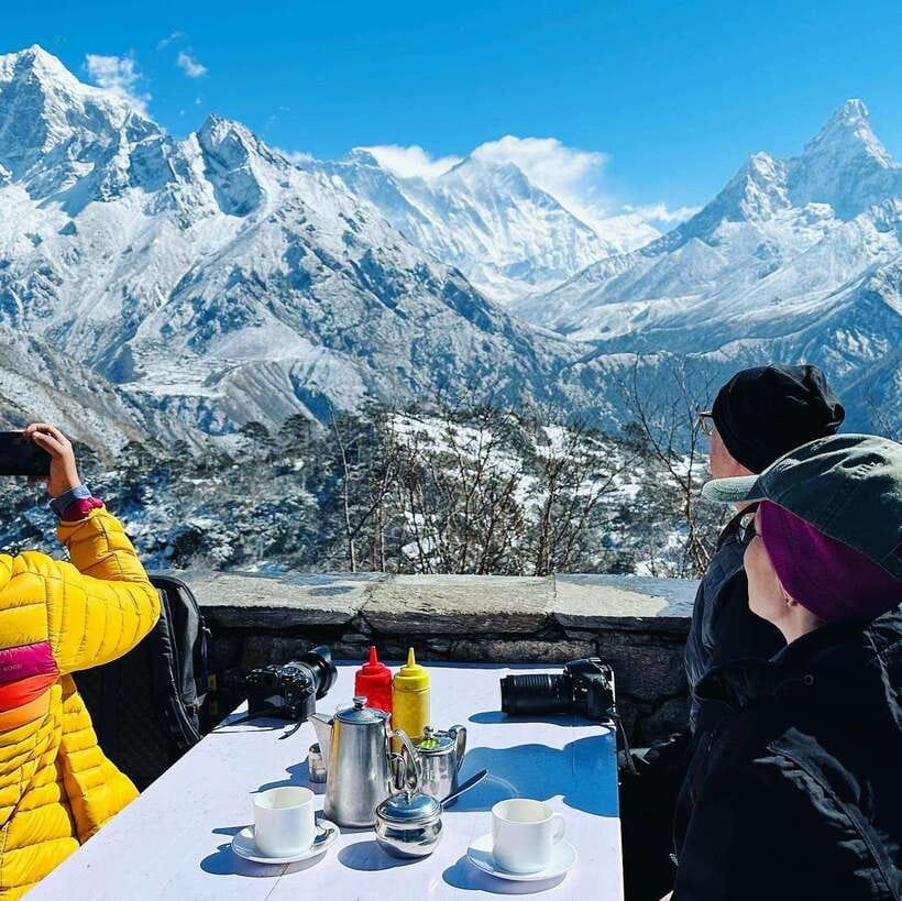 Kathmandu: Everest Helicopter Tour with Landing & Breakfast - Comfort, Safety, and What to Do With Your Camera