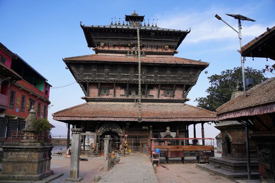 Kathmandu: Full-Day UNESCO Sightseeing Tour with Transfers - What the guide quality feels like on the ground