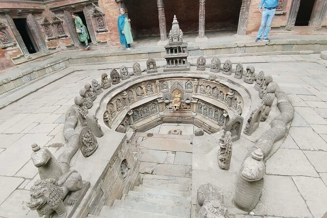 Kathmandu Heritage Day Tour with Nagarkot Sunset View - Kathmandu Durbar Square: Hippie Temple and the Taleju story