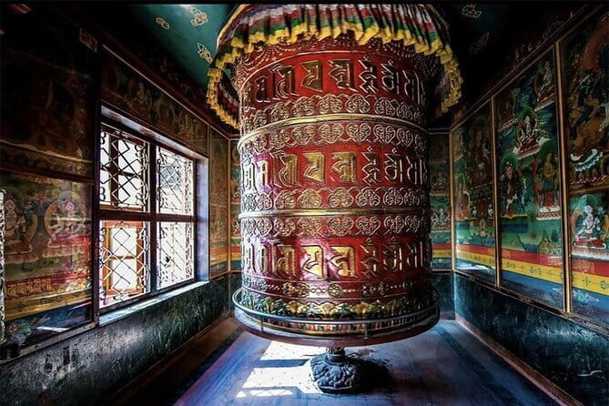 Kathmandu: Kopan Monastery, Swayambhu and Boudha Nath Stupa Tour - Boudhanath Stupa: where big devotion meets real daily life