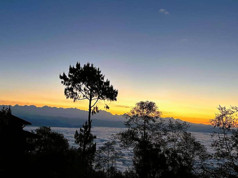 Kathmandu: Nagarkot Sunrise & Hiking to Changunarayan - Nagarkot Sunrise Plus Changunarayan Temple, One Smooth 6-Hour Day