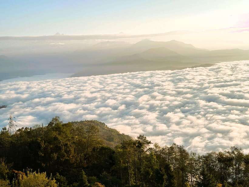Kathmandu: Nagarkot Sunrise & Hiking to Changunarayan - How the Day Starts in Thamel