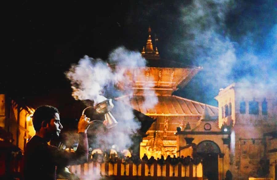 Kathmandu: Pashupatinath Aarati & Cremation Evening Tour - Quick hits before you go