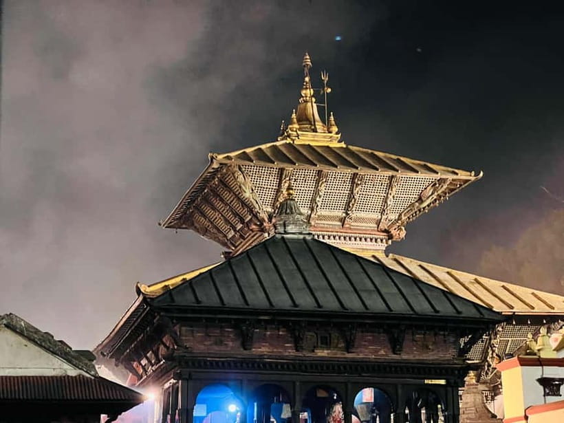 Kathmandu: Pashupatinath Evening Aarati Tour Private/Group - Why the Pashupatinath evening aarti feels so different from day visits