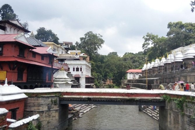 Kathmandu Spiritual Sites: Bodhnath & Pashupatinath Tour - Group Size, Pacing, and the “Don’t Get Rushed” Factor