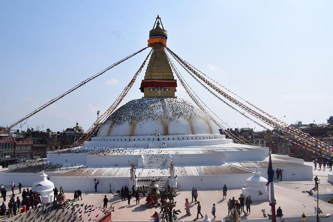 Kirtipur & Swayambhu Trip from Kathmandu: Local Eats and Drinks - Rooftop Newari Meal Plus Himalayan Beer and Liquors