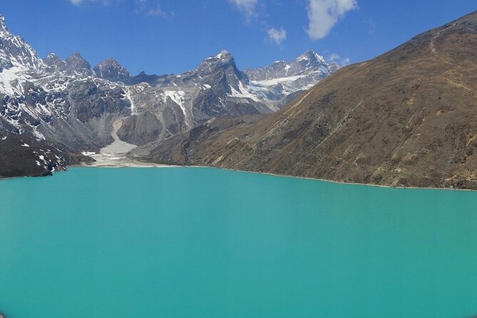 Landing Private Helicopter at Everest base camp & Gokyo for photo - Price and value: what USD 4,399 buys, and what you pay locally
