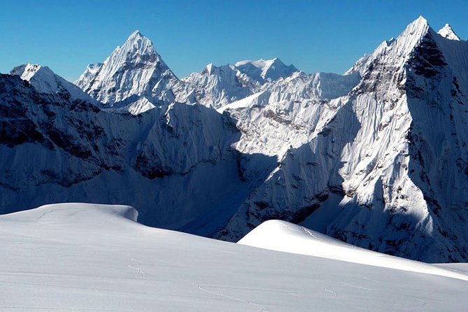 Langtang Valley Trek - 11 DAYS - Langtang Valley’s “Low-ish Altitude” Setup for Big Views