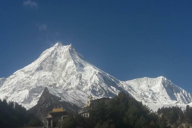 Manaslu Trek with Larke Pass - Day 11 to 12: Samdo viewpoints and Larkya Phedi’s zigzags