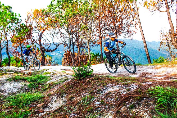 Mountain Bike Tour - Bikes, helmets, and repair support that keeps the day rolling