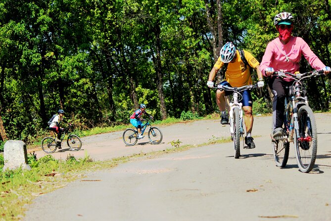 Mountain Bike Tour - The guide makes the difference on roads and trails
