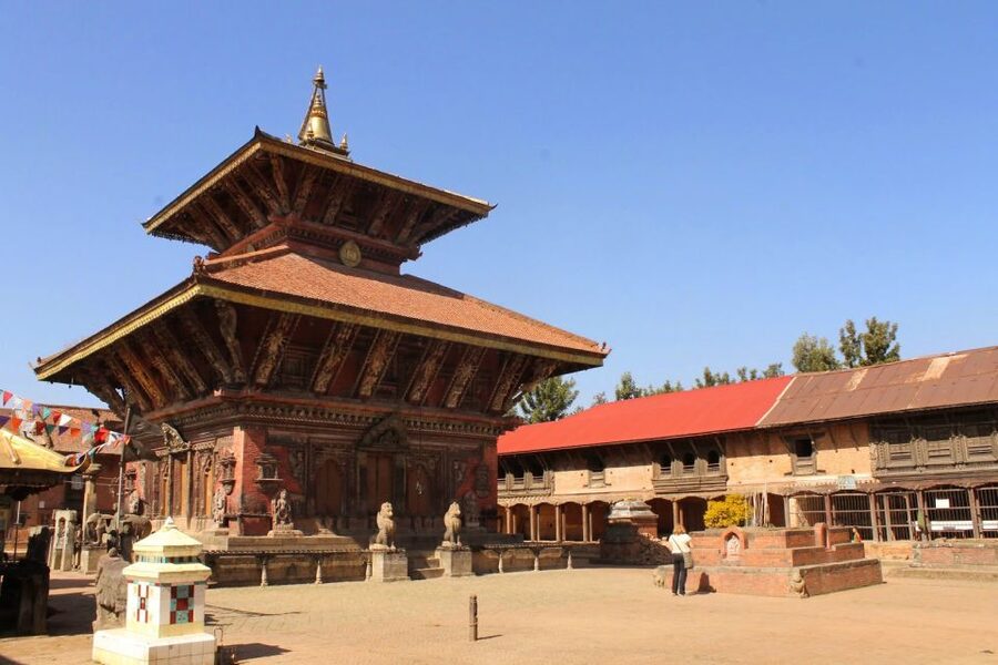 Nagarkot Sunrise With Changu Narayan and Bhaktapur Day Tour - Changu Narayan Temple: old stone, wood carvings, and clear explanations