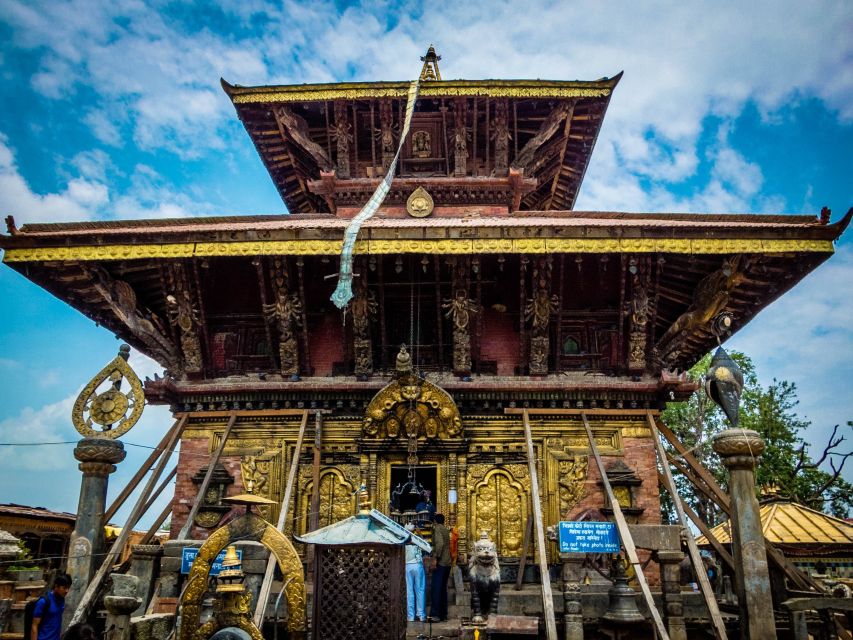 Nagarkot Sunrise With Trip To Changu Narayan and Bhaktapur - Changunarayan Temple at UNESCO, Carvings and Temple Etiquette